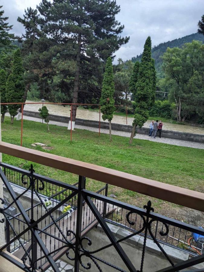 Riverside Borjomi Bagian luar foto